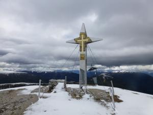 Trekking Weitwanderwege Kärnten Gipfelkreuz